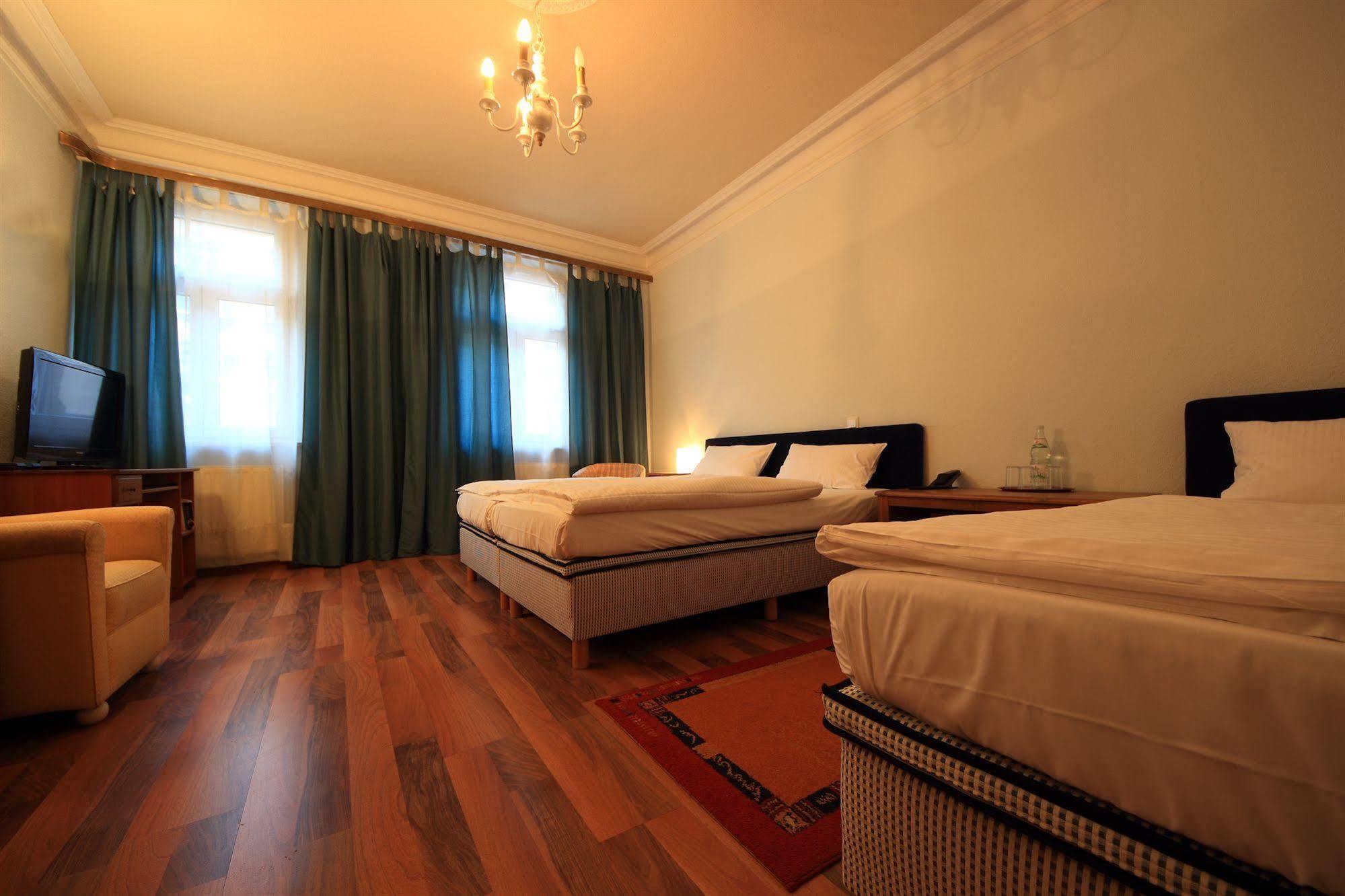 Altstadthotel Fürth Buitenkant foto